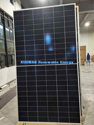 แผงโซลาร์เซลล์โมโนคริสตัลไลน์ 700W ทนทานต่อสภาพอากาศ IP65 ขนาด 1722x1134x30 มม.
