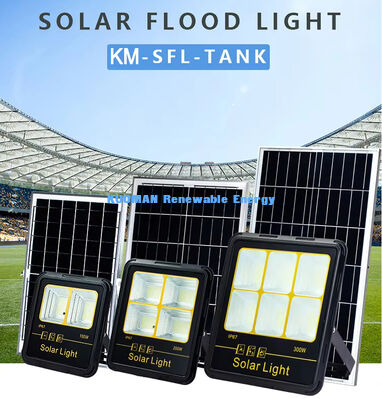 ไฟสปอร์ตไลท์โซลาร์เซลล์ LED 300W IP65 กันน้ำ 15000LM ความสว่างสูงพร้อมตัวเรือนอลูมิเนียมอัลลอยด์สำหรับไฟภายนอกอาคาร